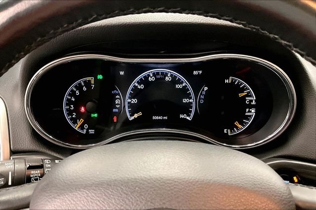 Used 2020 Velvet Red Pearlcoat Jeep Altitude image 29