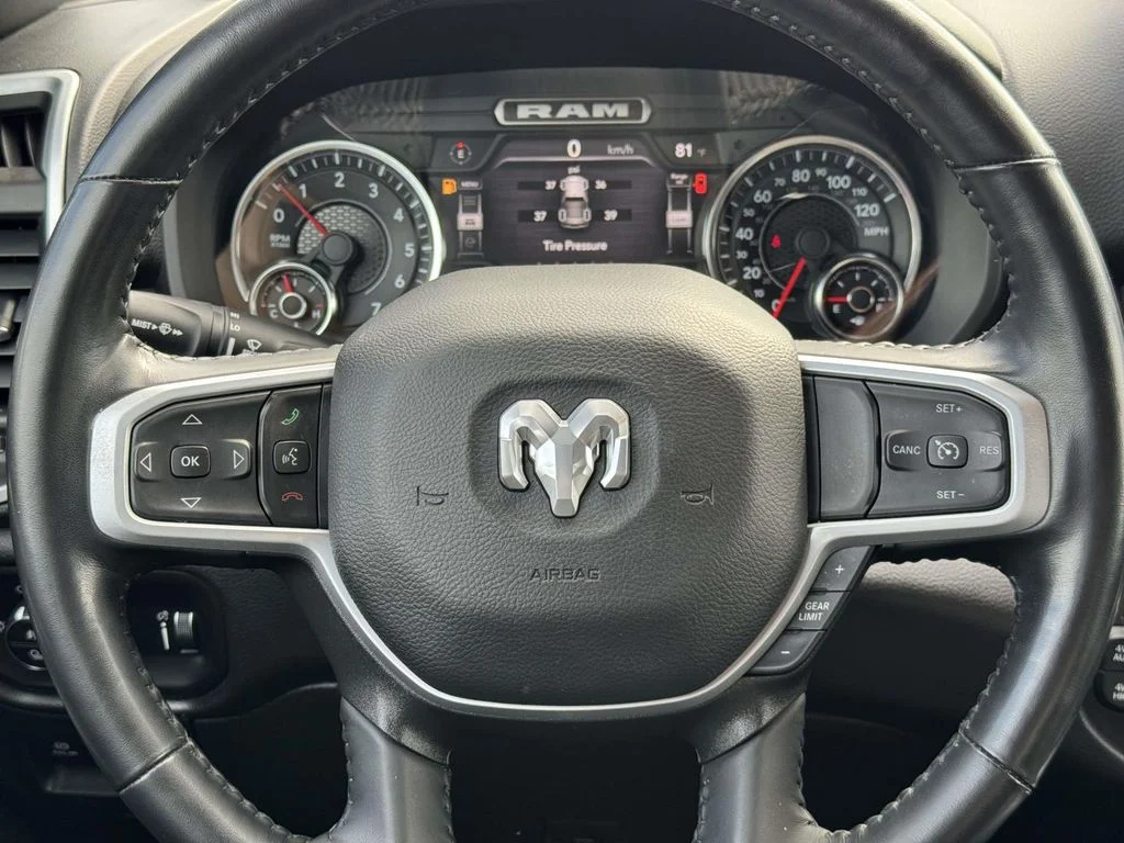 Used 2023 White Ram Big Horn/Lone Star image 17