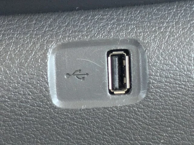 Certified Used 2024 Oxford White Ford XLT image 23