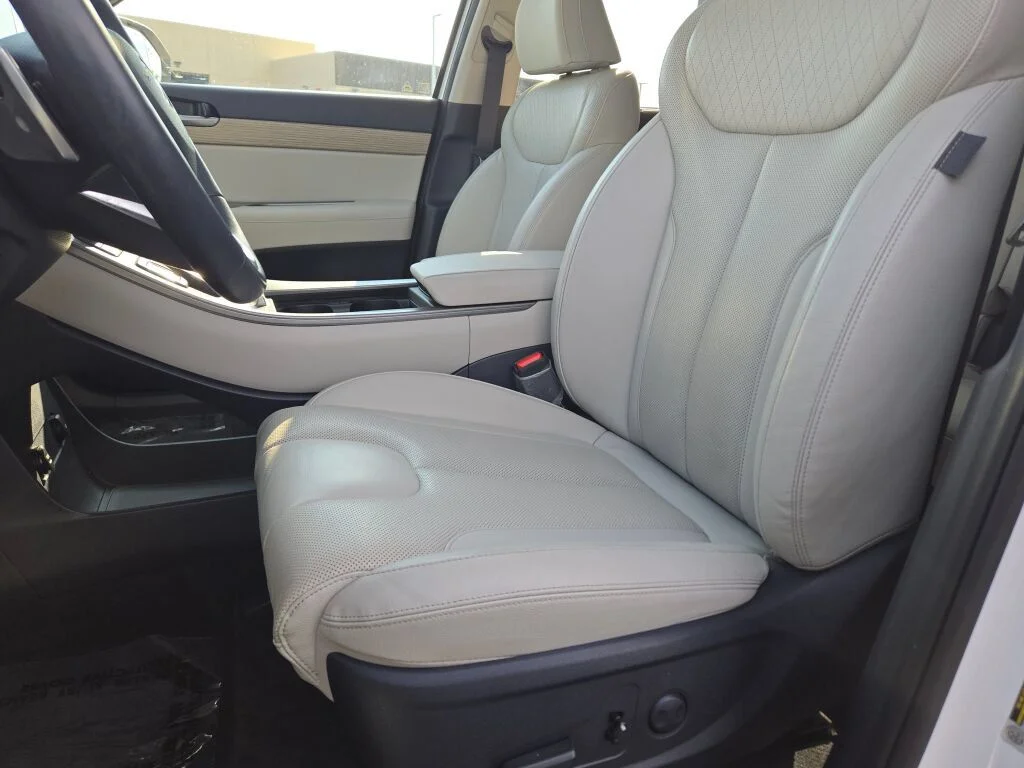 Used 2022 White Hyundai SEL image 19