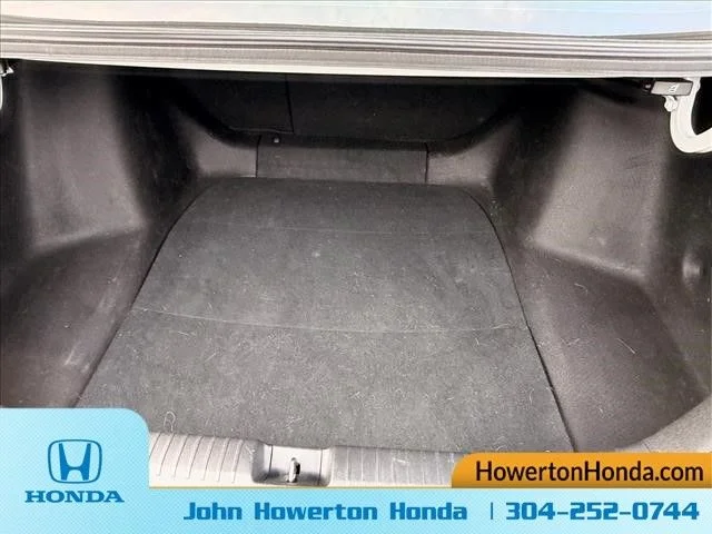Used 2023 White Honda EX-L image 27