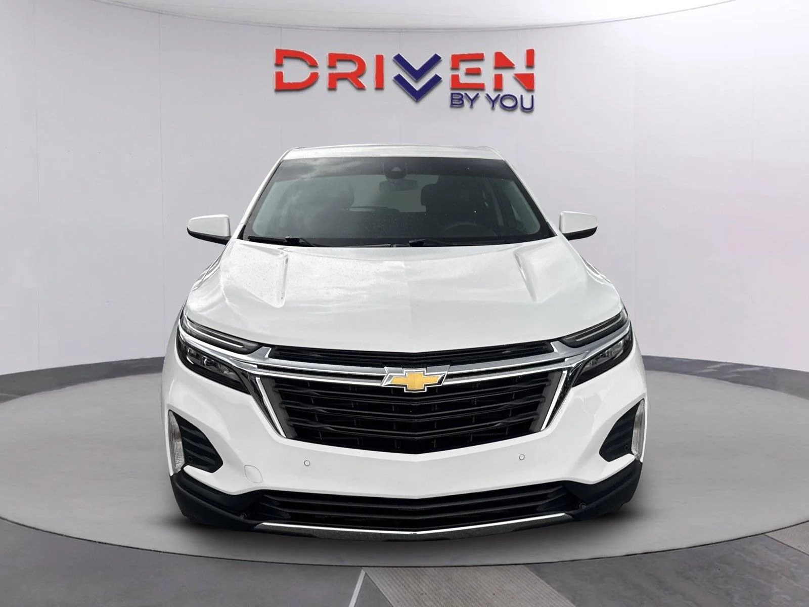 Used 2023 SUMMIT WHITE Chevrolet LT image 9