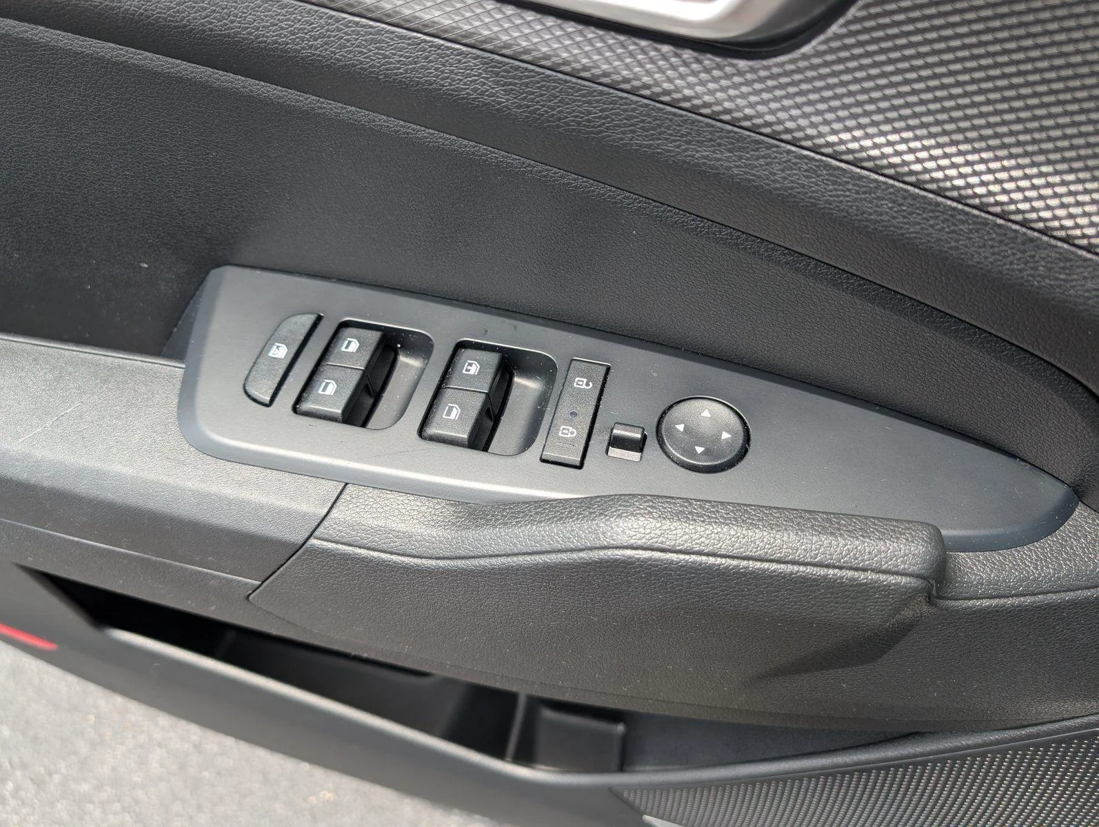 Used 2025 Steel Gray Kia LX image 15