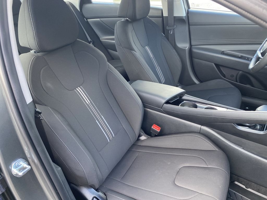 2025 Hyundai Elantra SEL - Photo 33
