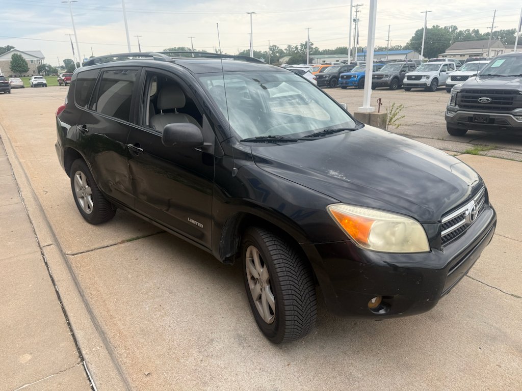 Used 2007  Toyota Limited image 8