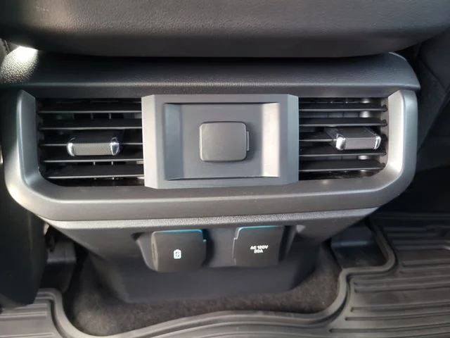 Used 2024 Blue Ford XLT image 16