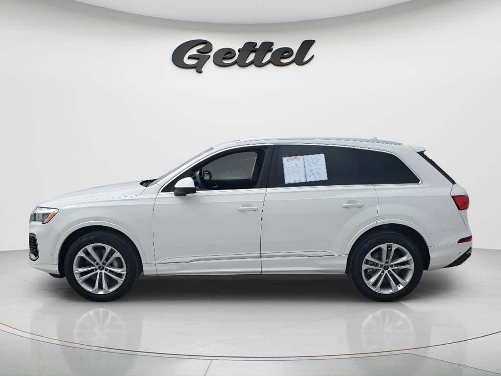 Used 2025  Audi 55 Premium Plus image 8