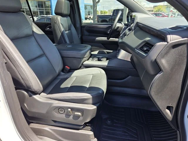 Used 2023 White Chevrolet Z71 image 20