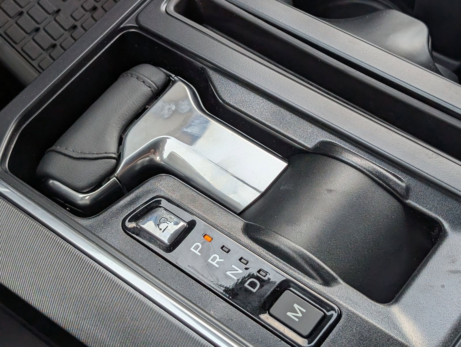New 2026 Carbonized Gray Metallic Ford Platinum image 30