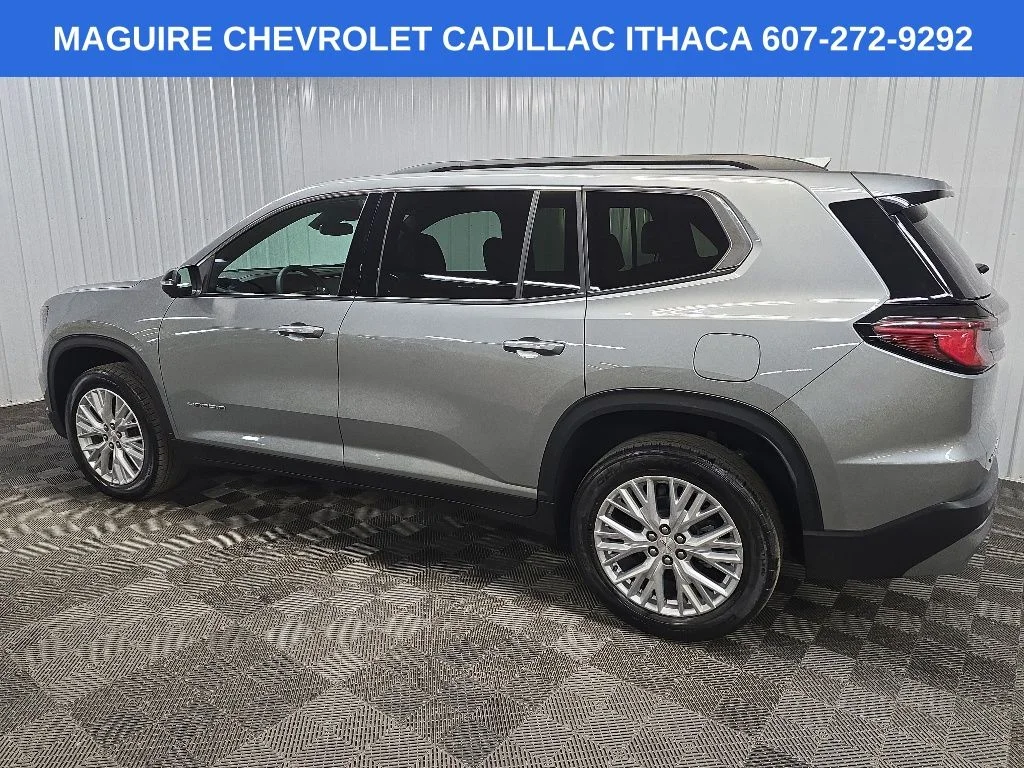 Used 2024 Silver GMC Elevation image 4