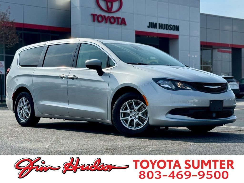 2023 Chrysler Voyager
