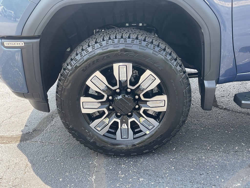 2026 GMC Sierra 3500HD Denali - Photo 13