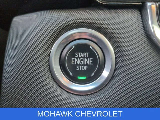 Used 2023 Black Chevrolet Z71 image 17