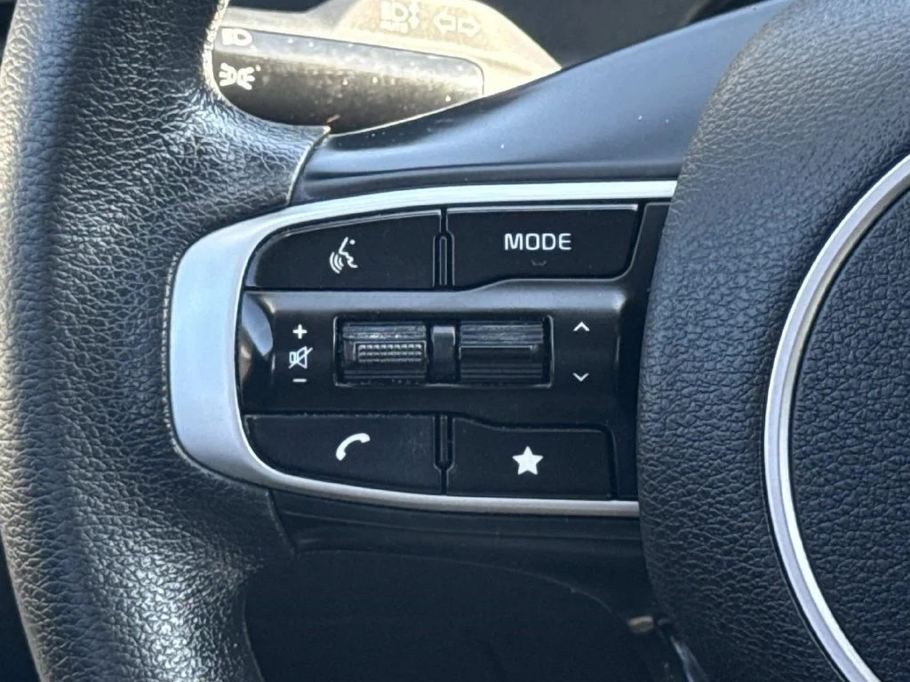 Used 2023 Black Kia LX image 17