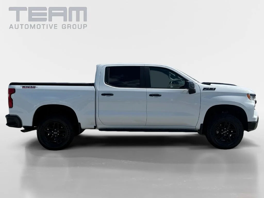 Used 2023 SUMMIT WHITE Chevrolet LT Trail Boss image 8