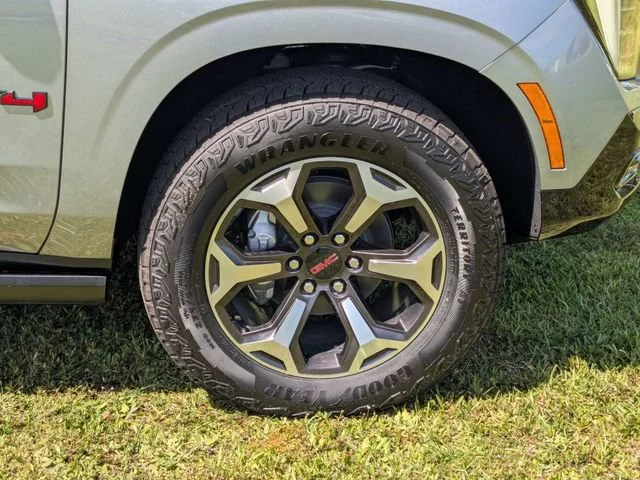New 2026 Sterling Metallic GMC AT4 Ultimate image 11