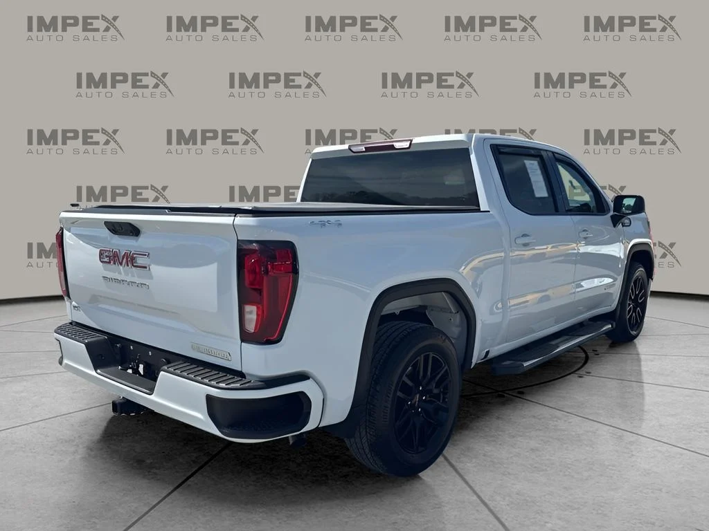 Used 2025 White GMC Elevation image 5