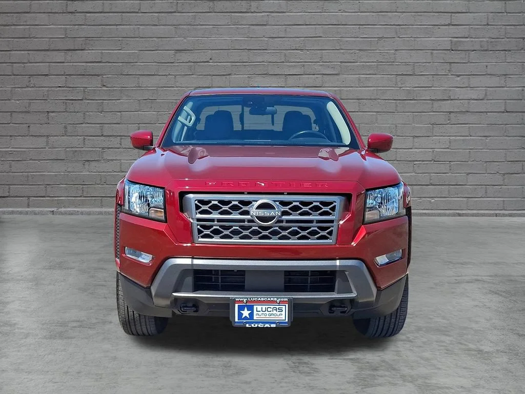 Used 2023 Red Nissan Crew Cab Long Bed SV 4x4 image 4