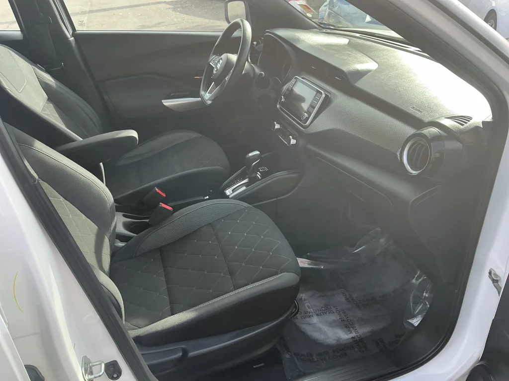 Used 2019 Aspen White Tricoat Nissan SV image 19