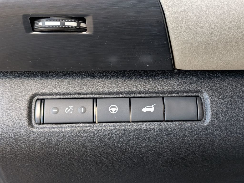 New 2026 Gray Nissan SL image 17