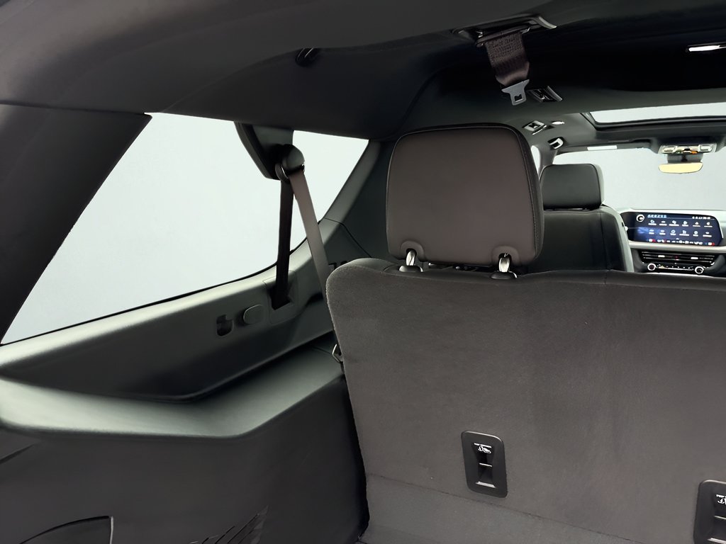 2026 Chevrolet Suburban High Country - Photo 8