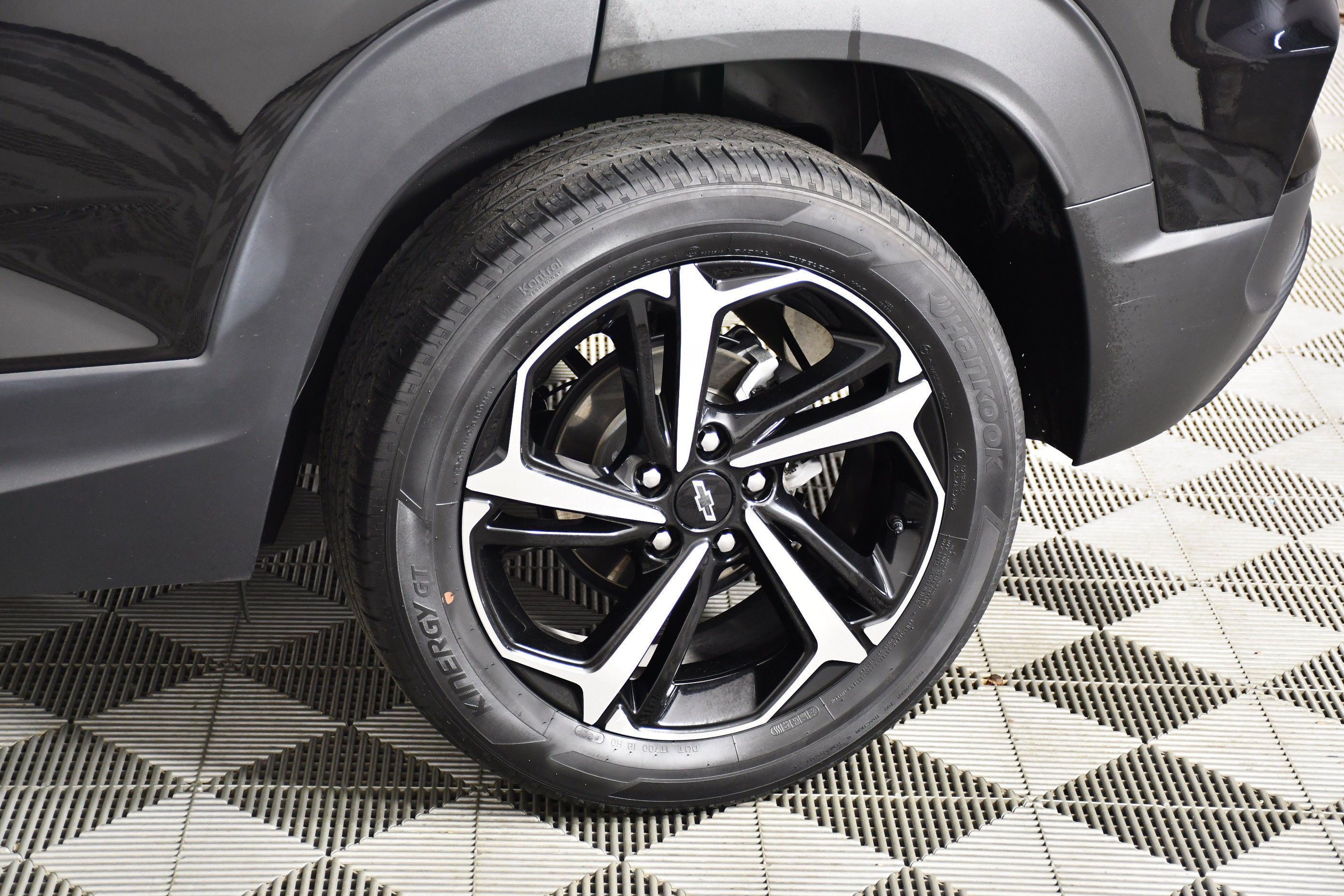 Used 2023 Mosaic Black Metallic Chevrolet RS image 53