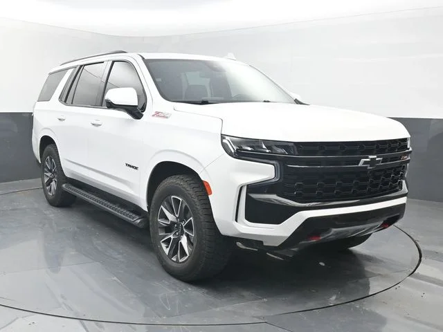 Used 2023 White Chevrolet Z71 image 9