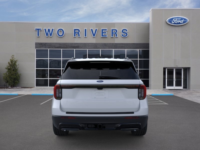 New 2026 Space White Metallic Ford ST-Line image 5