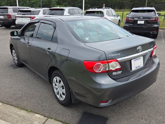Used 2013 Gray Toyota L image 10