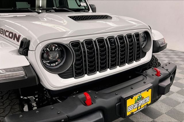 Used 2026 Bright White Clearcoat Jeep Rubicon X image 30