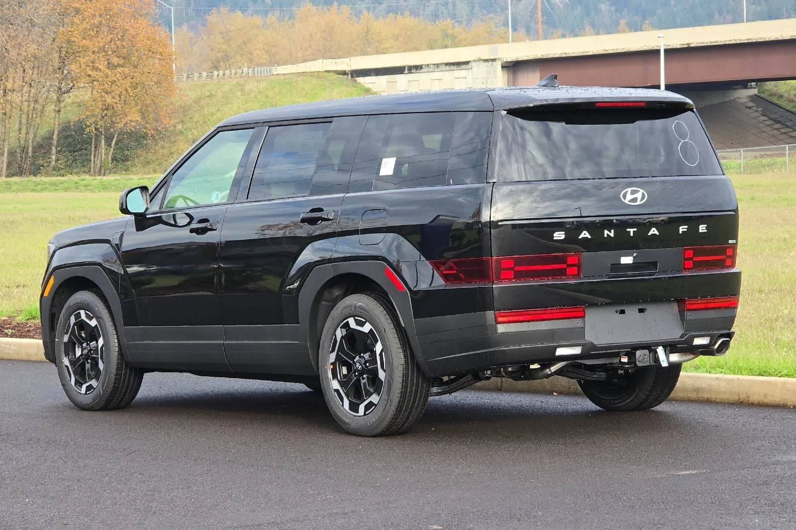 Used 2026 Black Hyundai SE image 5