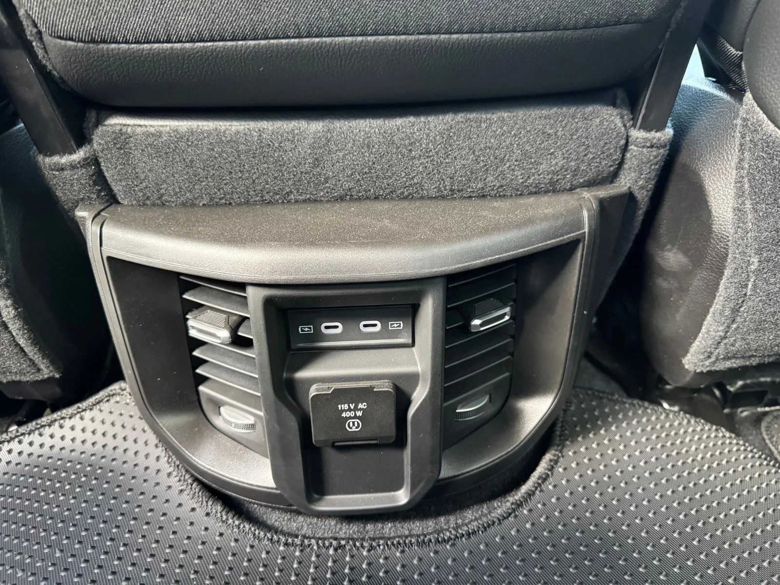 New 2026 Bright White Clear-Coat Exterior Paint RAM Laramie image 38