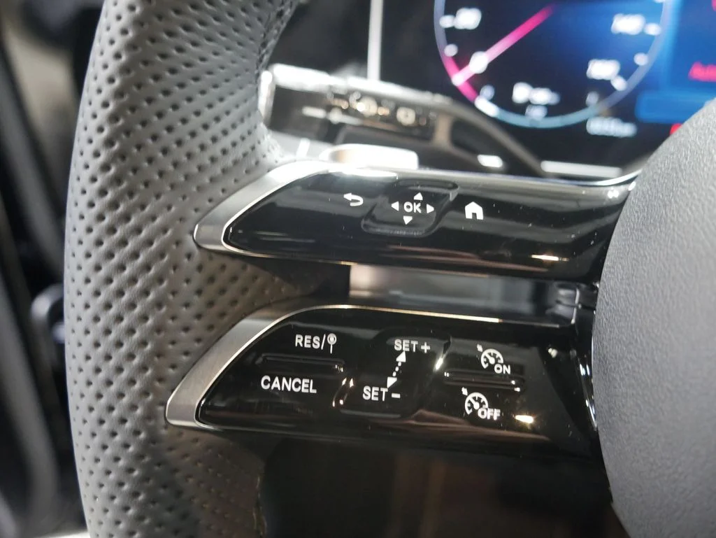 Certified Used 2026 Black Mercedes-Benz GLC 300 image 42