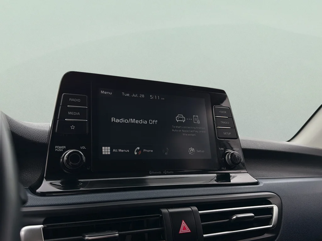 Used 2021 Snow White Pearl Kia S image 14