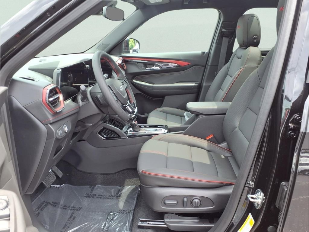 New 2026 Mosaic Black Metallic Chevrolet RS image 16
