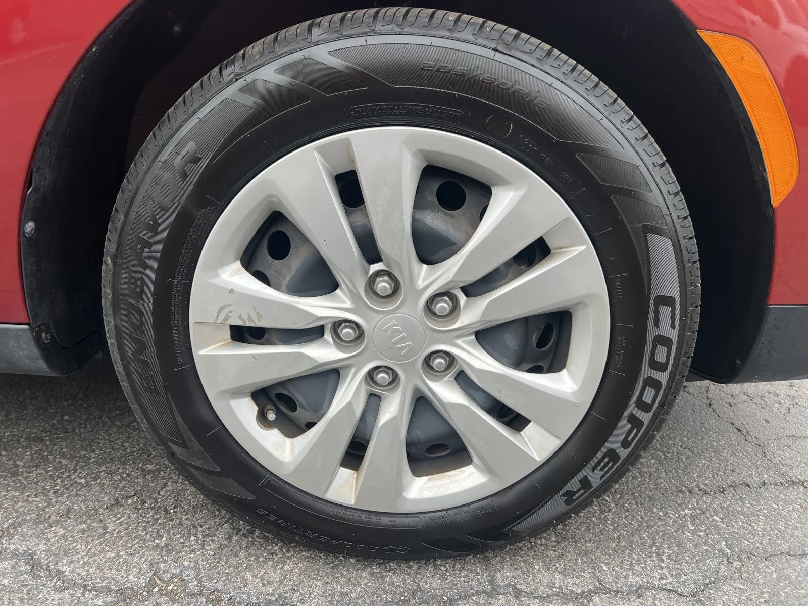 Used 2023 Mars Orange Kia LX image 36