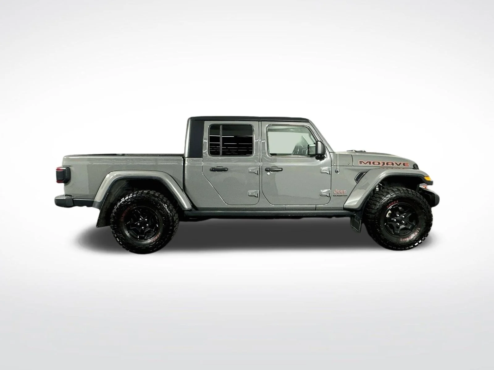 Used 2021 Sting-Gray Clearcoat Jeep Mojave image 9