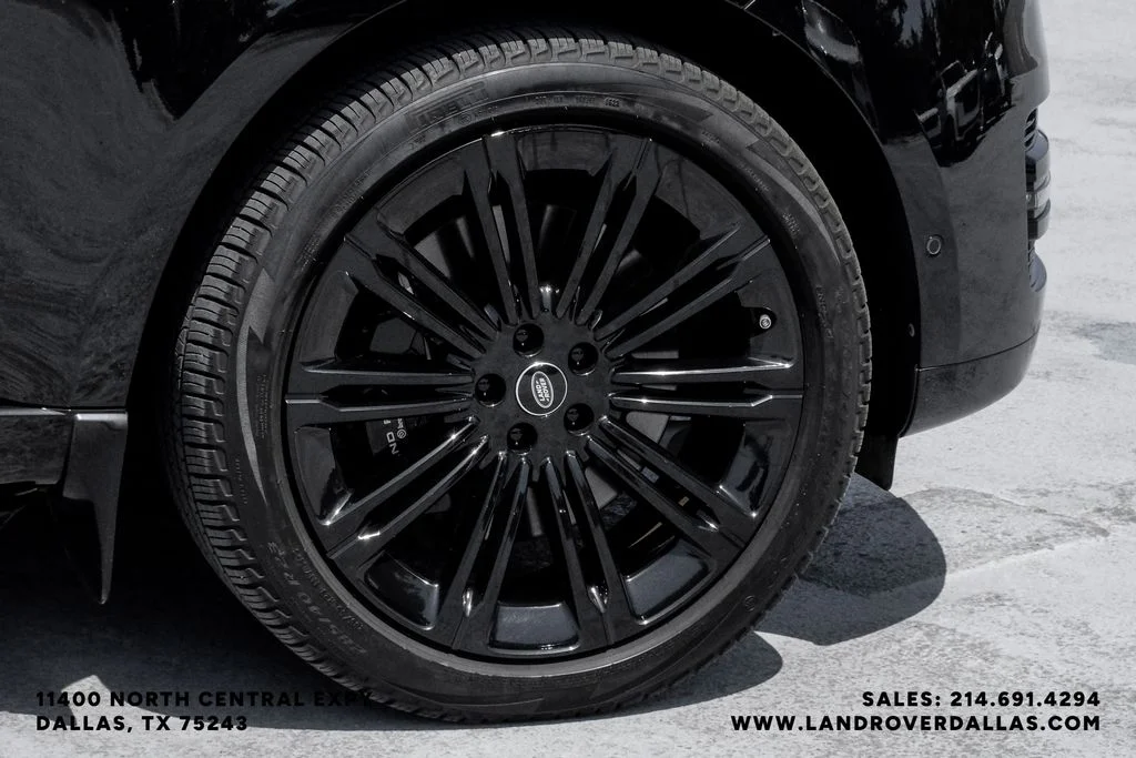 Used 2023 Black Land Rover Autobiography image 64
