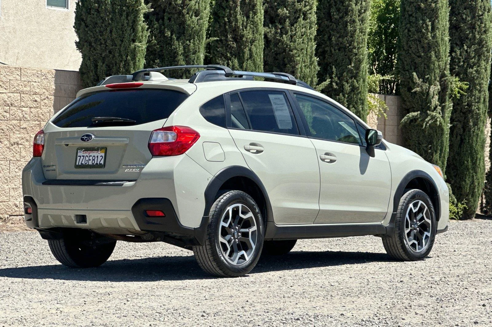Used 2017 Dark Gray Metallic Subaru Limited image 4