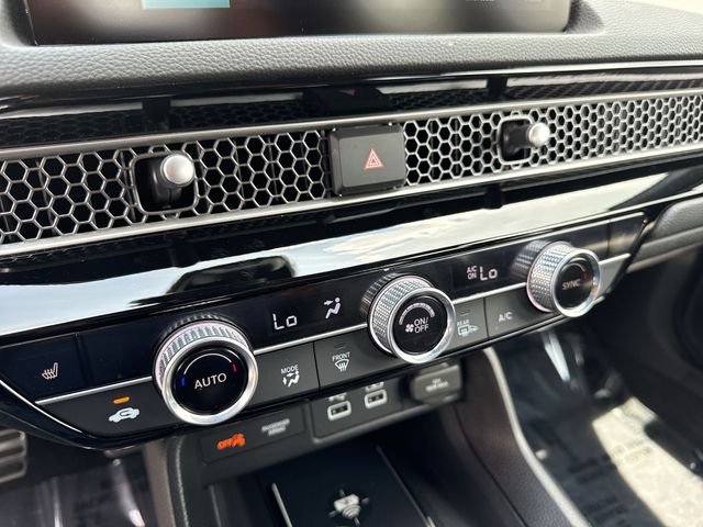 2024 Honda Civic Hatchback Sport Touring - Photo 19