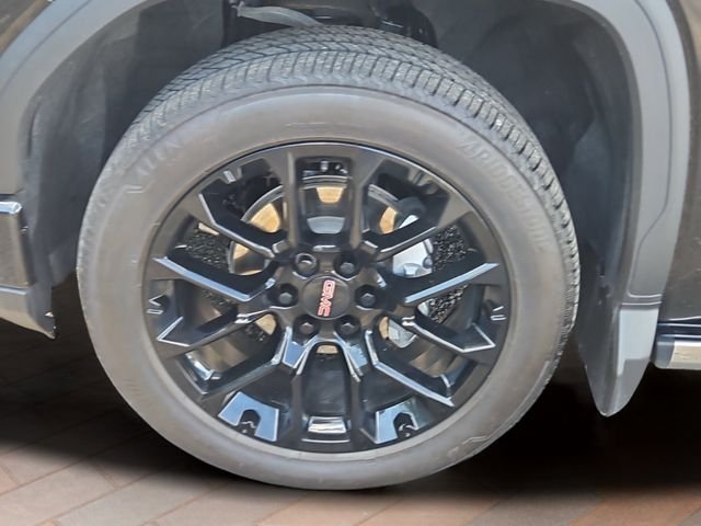 Used 2024 Onyx Black GMC Denali image 32