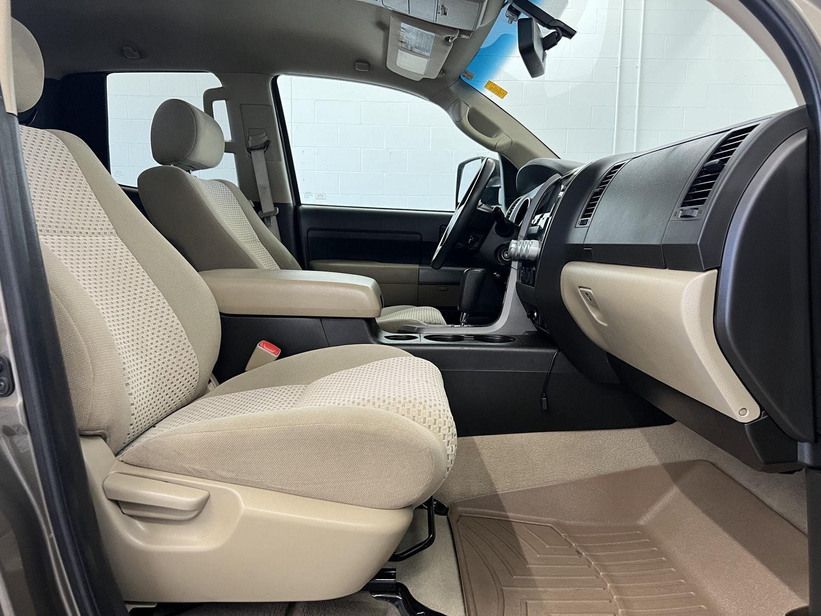 Used 2010 Pyrite Mica Toyota Grade image 28