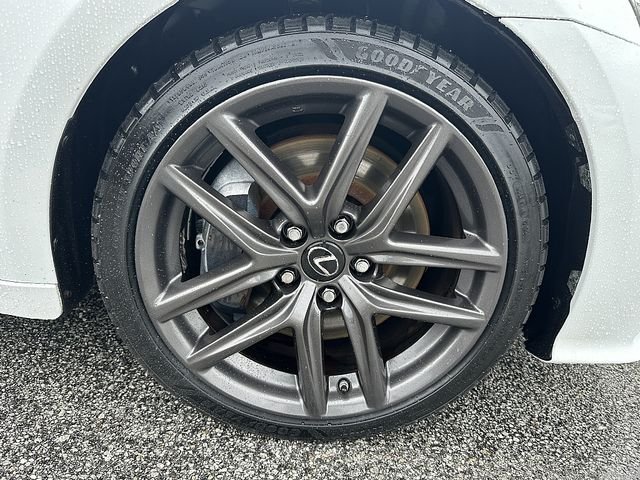 Used 2016 White Lexus 200t image 10