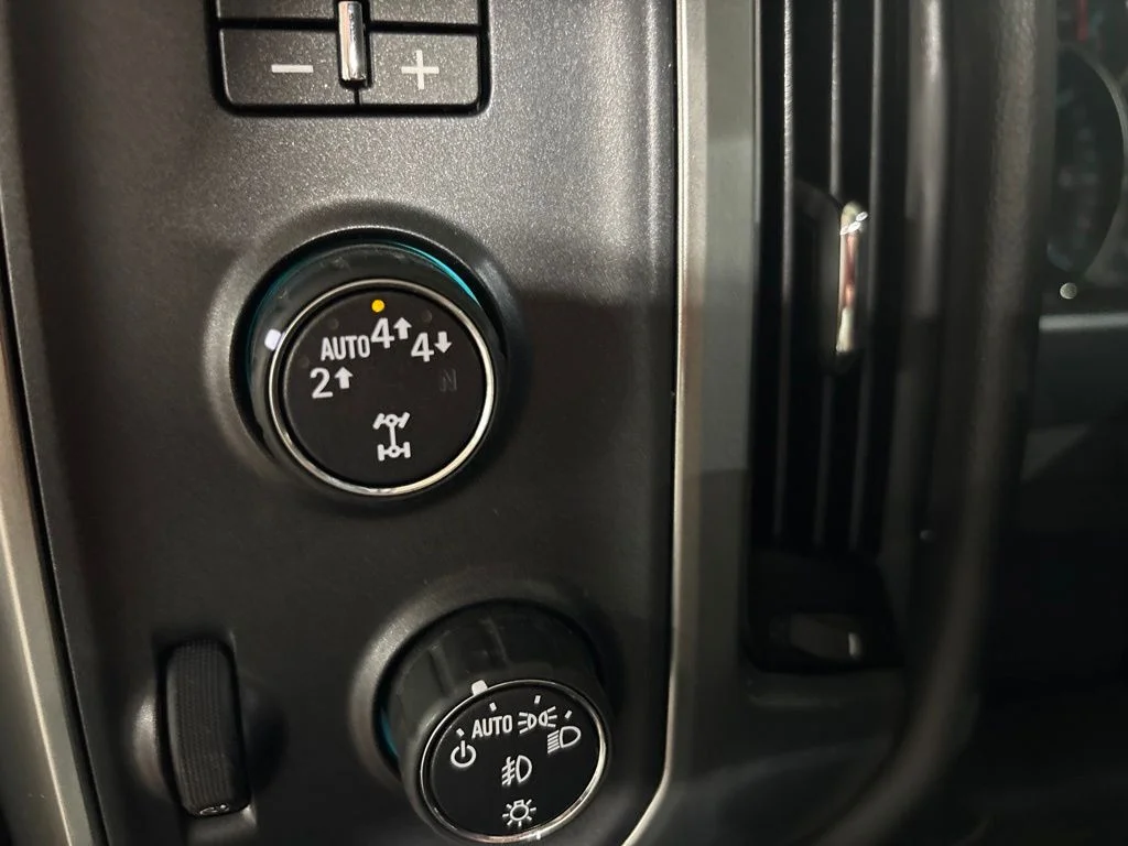 Used 2017 Black Chevrolet LT image 15