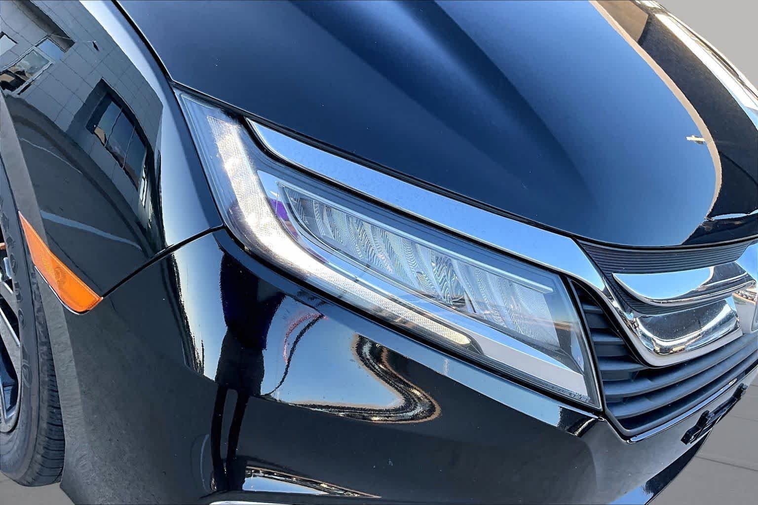 Used 2018 Crystal Black Pearl Honda Elite image 26