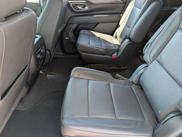 Used 2023 Summit White Chevrolet Z71 image 9