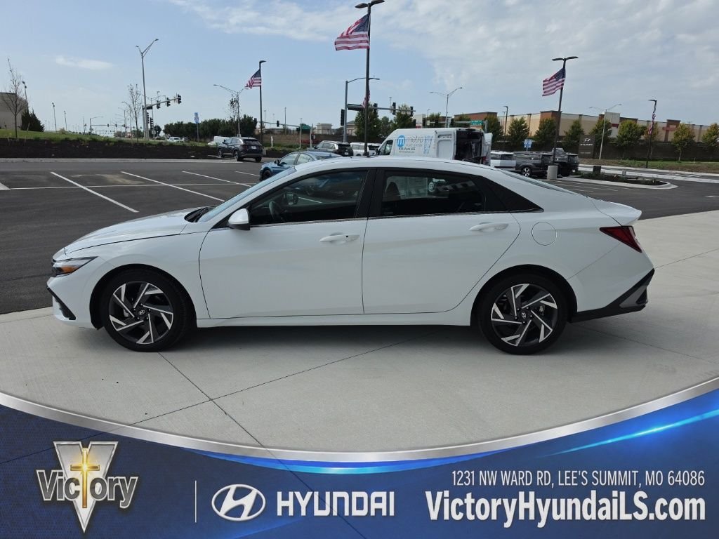 Used 2025 Hyundai Elantra SEL with VIN KMHLS4DG7SU857266 for sale in Kansas City
