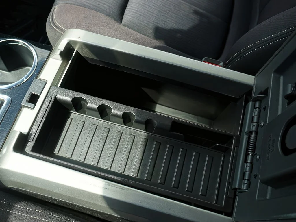 2010 Ford F-150 Platinum - Photo 31