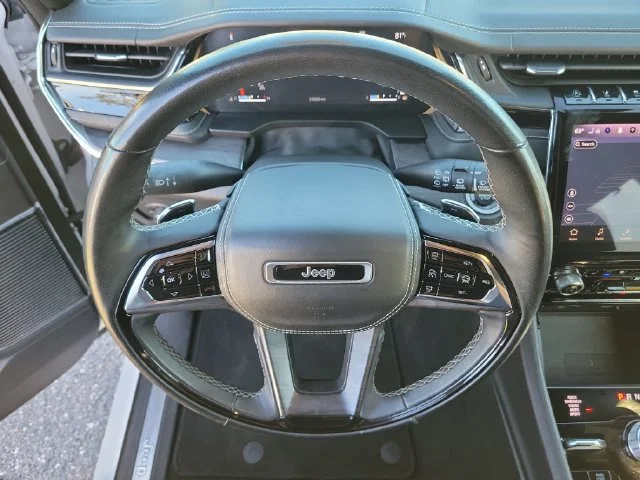 2023 Jeep Grand Cherokee Overland - Photo 26