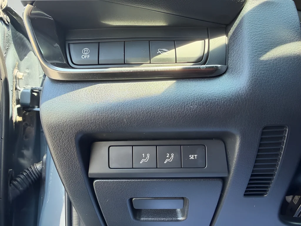 Used 2023 Gray Mazda 2.5 S Carbon Edition image 10